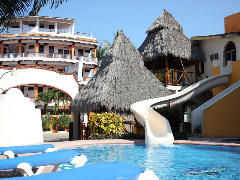 Bungalows El Delfin Rincon de Guayabitos Esterno foto